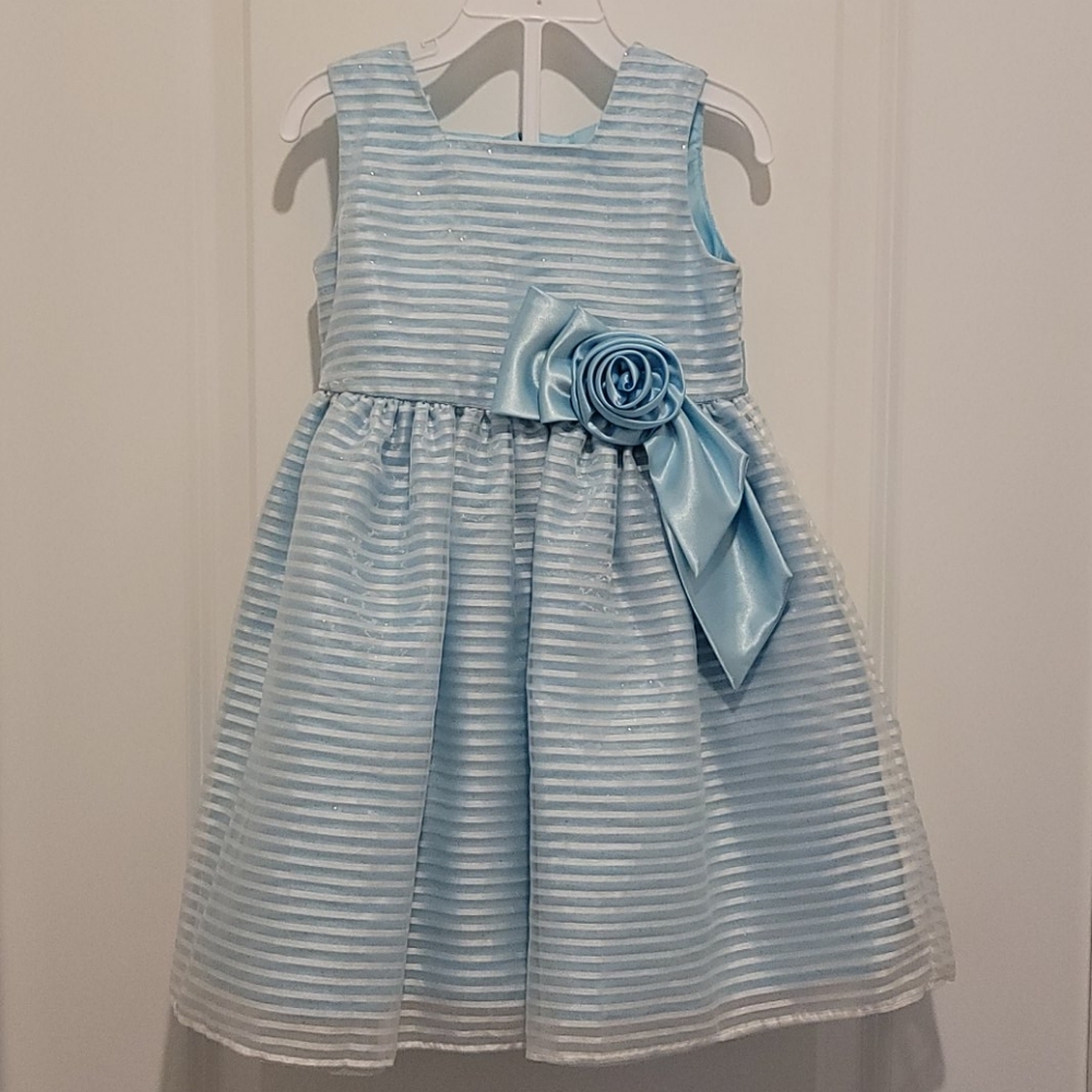Little girls dress